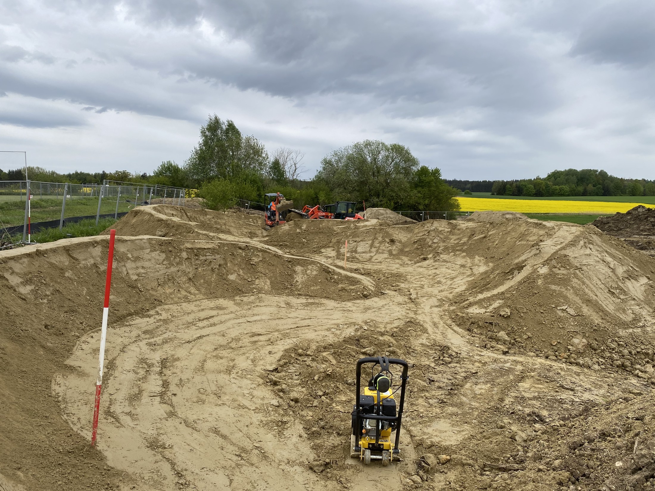 Big Air Dirtpark in Lehmbauweise