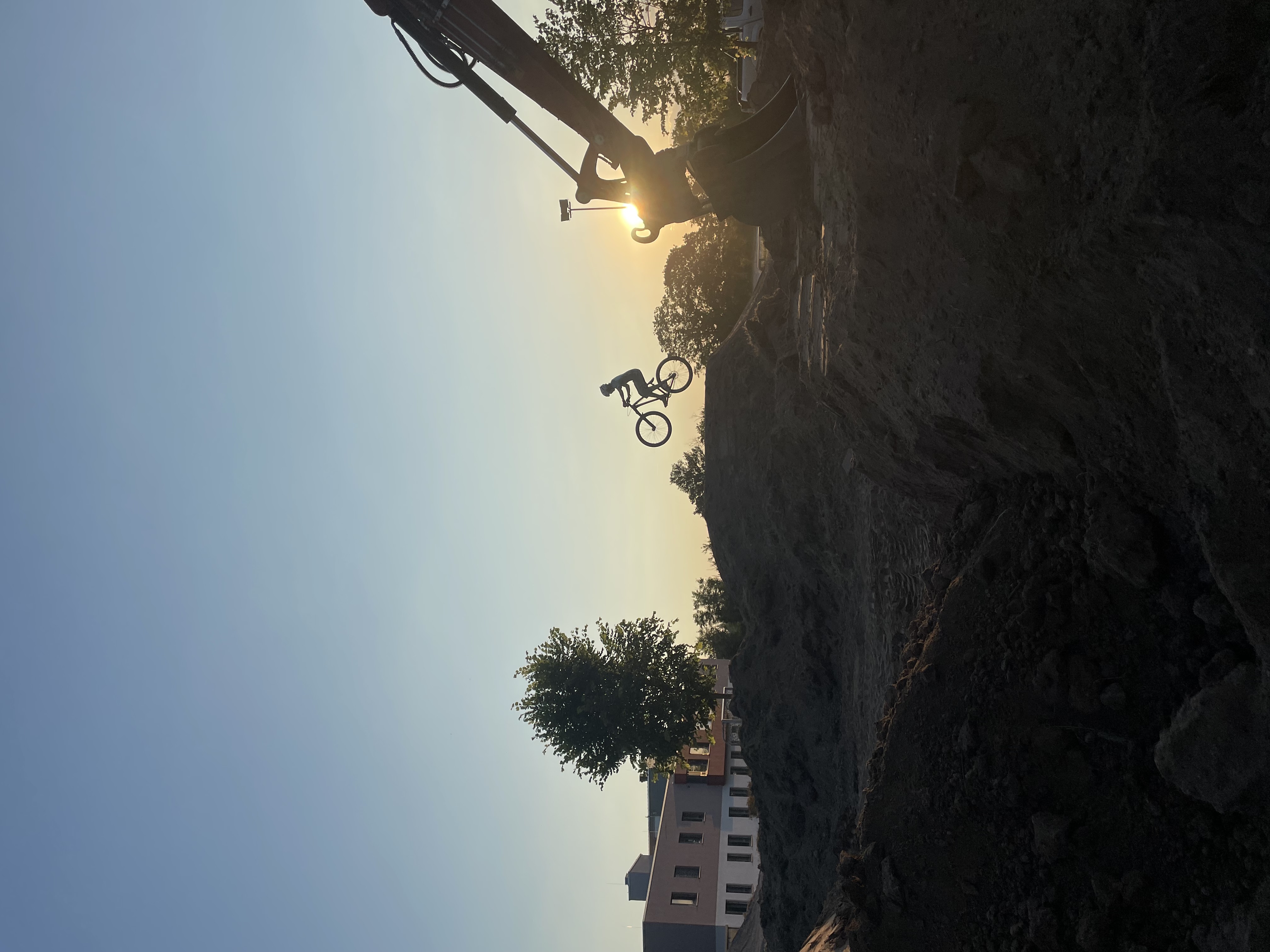 Big Air Pumptrack und Fahrer